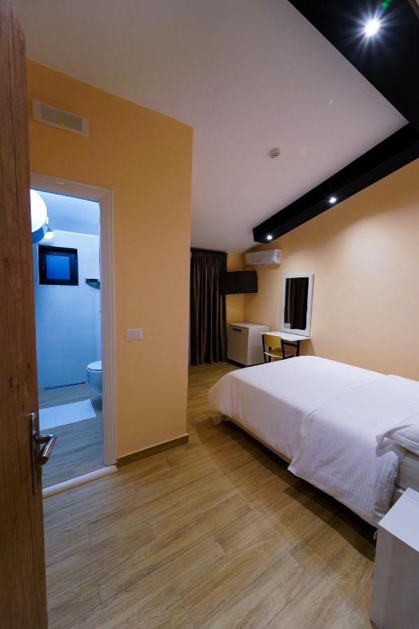 Sr99 Hotel Tirana Exterior photo